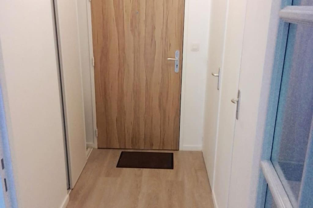 T2 idéal étudiant + pro + parking protégé sous-sol Thouaré-sur-Loire Extérieur photo